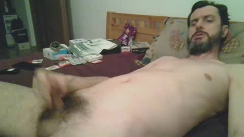Snapshot of slim38 chatting on April 24, 2026, 11:40 pm Alin online show from April 24, 2026, 11:40 pm