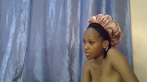 Alicia online show from November 5, 2025, 7:41 am