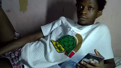 Snapshot of slim_long01 chatting on October 29, 2025, 9:22 am slim long01 online show from October 29, 2025, 9:22 am