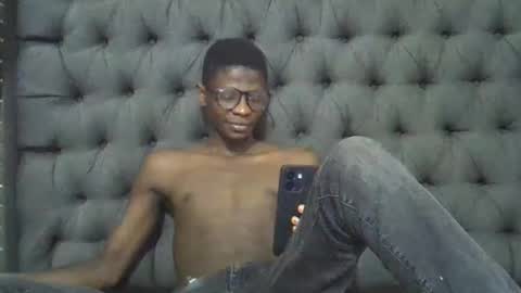slim long01 online show from May 11, 2026, 6:08 am