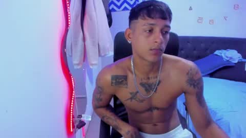 slim_master12 online show from January 31, 2025, 5:30 am