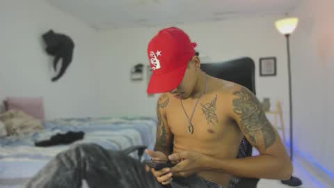 slim_master12 online show from February 4, 2026, 11:53 pm