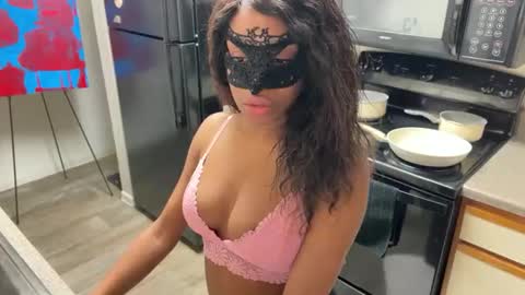 Barbie Stylebender online show from January 22, 2025, 4:23 am