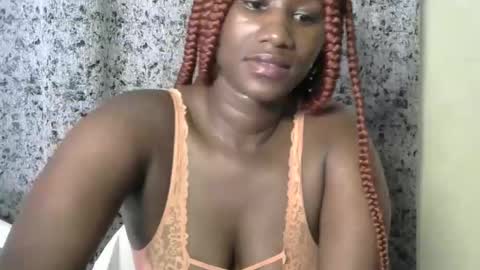 Snapshot of slimandthick1 chatting on October 18, 2025, 11:49 pm slimandthick1 online show from October 18, 2025, 11:49 pm