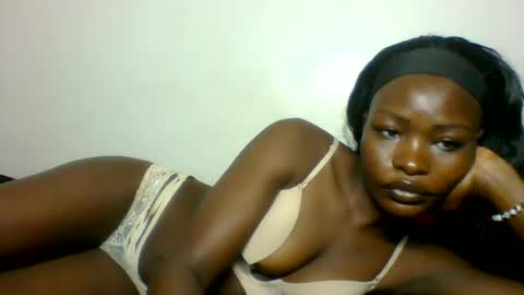 Snapshot of slimdiva chatting on June 23, 2026, 5:38 am slimdiva online show from June 23, 2026, 5:38 am
