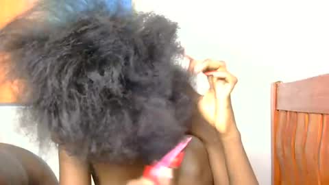 Snapshot of slimdoll2 chatting on July 7, 2026, 11:47 am slimdoll2 online show from July 7, 2026, 11:47 am