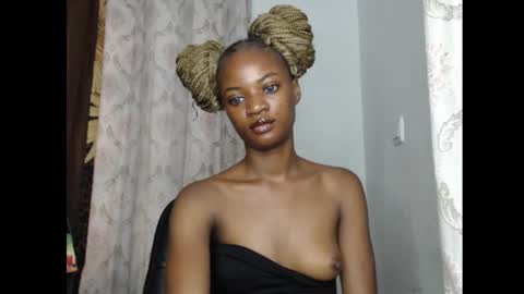 Slimfit girl online show from November 29, 2025, 6:38 am