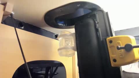 Slimguerrilla online show from April 19, 2026, 6:10 pm