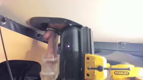 Slimguerrilla online show from April 23, 2026, 2:24 am