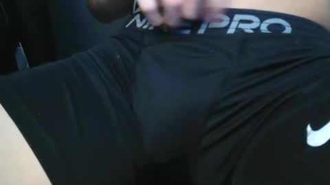 slimhungyvng online show from April 4, 2026, 11:57 pm