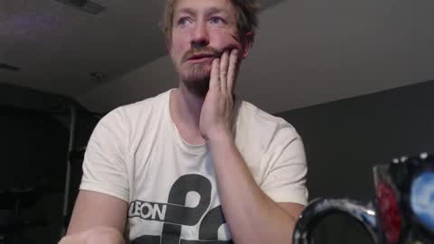 slimjp online show from December 23, 2024, 1:13 pm