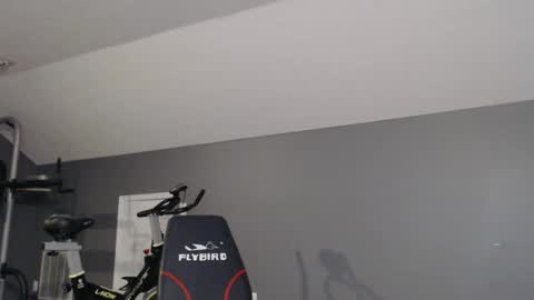 slimjp online show from January 1, 2025, 9:09 pm