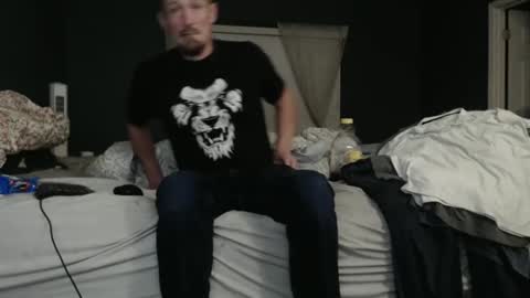 slimjp online show from April 22, 2026, 2:47 am