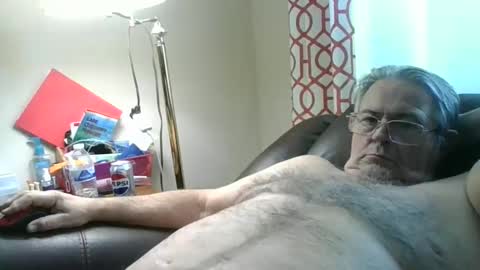 slippery_duck online show from February 22, 2025, 1:35 pm