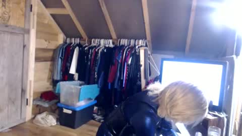 Snapshot of slutjennifertransxx chatting on May 24, 2026, 3:33 am slutjennifertransxx online show from May 24, 2026, 3:33 am