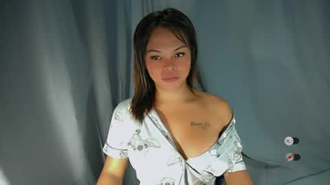 Snapshot of sluts_cum chatting on July 23, 2026, 3:54 pm louie and diana online show from July 23, 2026, 3:54 pm