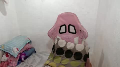  Lovie  online show from February 2, 2026, 7:18 am