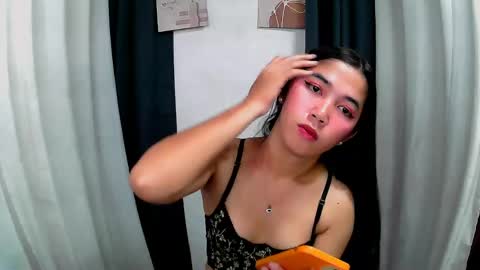 Gretha online show from April 21, 2026, 1:42 am