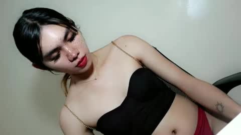 slutty_rose69 online show from April 15, 2026, 12:01 pm