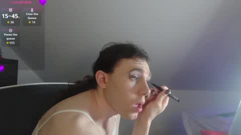 Snapshot of sluttyhorrorparty chatting on May 12, 2026, 4:48 pm Natsu online show from May 12, 2026, 4:48 pm