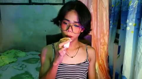 sluttypatotie online show from April 5, 2026, 1:30 pm