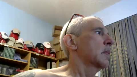 sluttyslave81 online show from May 20, 2026, 7:36 am