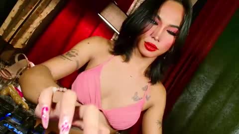 slutxcums_martel69 online show from September 30, 2025, 10:31 am