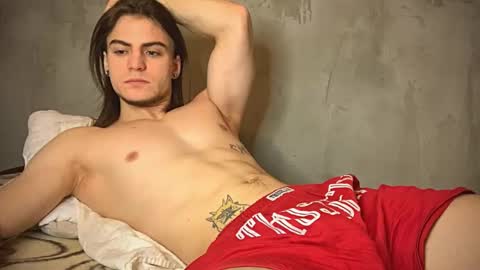 Snapshot of sly_gus chatting on December 10, 2024, 7:37 am Gus online show from December 10, 2024, 7:37 am