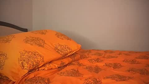 Snapshot of sly_gus chatting on February 13, 2025, 5:05 am Gus online show from February 13, 2025, 5:05 am