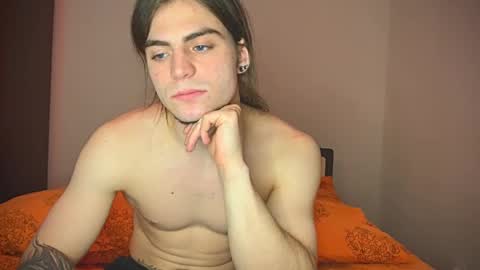 Snapshot of sly_gus chatting on March 5, 2025, 5:08 pm Gus online show from March 5, 2025, 5:08 pm