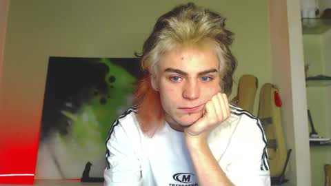 Snapshot of sly_gus chatting on September 10, 2025, 3:17 am Gus online show from September 10, 2025, 3:17 am