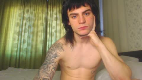 Snapshot of sly_gus chatting on October 21, 2025, 8:26 am Gus online show from October 21, 2025, 8:26 am