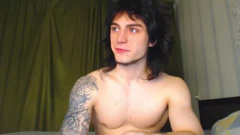 Snapshot of sly_gus chatting on November 22, 2025, 6:07 pm Gus online show from November 22, 2025, 6:07 pm