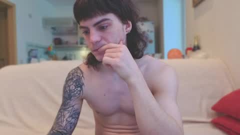 Snapshot of sly_gus chatting on March 1, 2026, 10:06 am Gus online show from March 1, 2026, 10:06 am