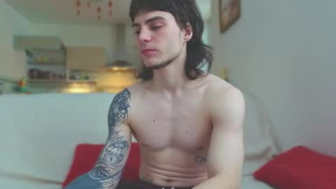 Snapshot of sly_gus chatting on March 4, 2026, 4:51 am Gus online show from March 4, 2026, 4:51 am