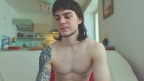 Snapshot of sly_gus chatting on March 8, 2026, 4:27 am Gus online show from March 8, 2026, 4:27 am