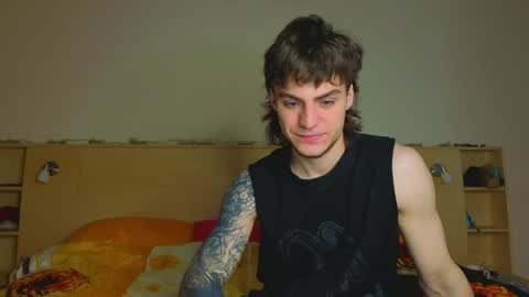Snapshot of sly_gus chatting on June 6, 2026, 4:12 pm Gus online show from June 6, 2026, 4:12 pm