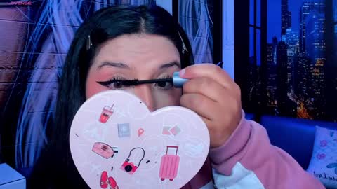 Snapshot of small__naughty chatting on January 27, 2025, 2:24 pm Mariana Torres online show from January 27, 2025, 2:24 pm