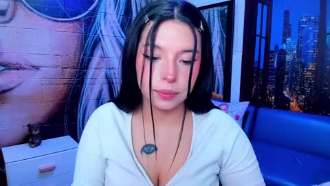 Snapshot of small__naughty chatting on February 5, 2025, 2:05 pm Mariana Torres online show from February 5, 2025, 2:05 pm