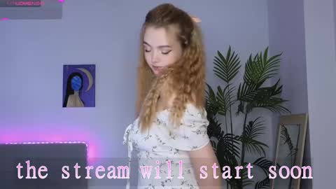 Emily online show from January 21, 2025, 11:13 am