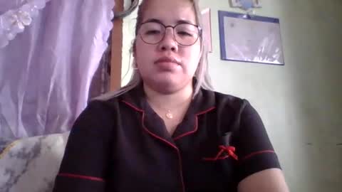 Lovewella online show from September 12, 2025, 3:06 am