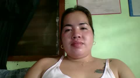 Snapshot of small_boobs59 chatting on April 26, 2026, 3:15 am Lovewella online show from April 26, 2026, 3:15 am