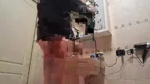 smallone8825 online show from November 30, 2025, 7:12 am