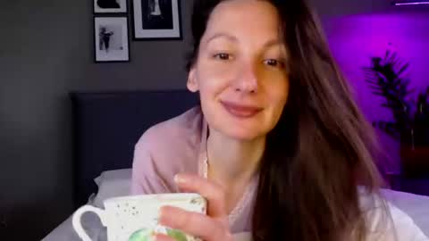 Anna no bbbbybybbabebyy just Anna. And dont call me mom please. online show from February 12, 2025, 6:40 am