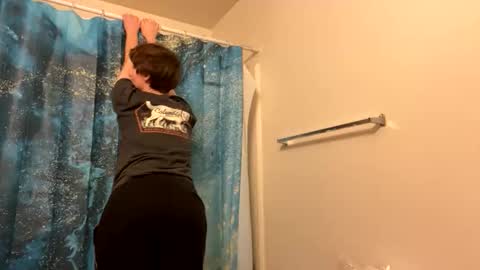 Snapshot of smalltshbigtits chatting on January 15, 2026, 10:42 am smalltshbigtits online show from January 15, 2026, 10:42 am