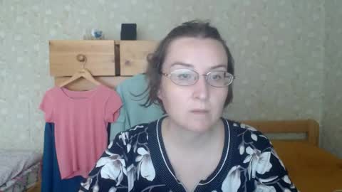 smart_rose online show from September 11, 2025, 12:05 pm