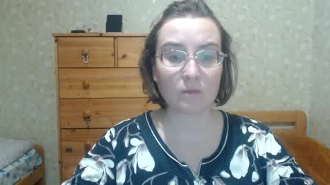 smart_rose online show from November 13, 2025, 3:33 pm