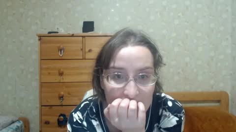 smart_rose online show from February 16, 2026, 4:14 pm