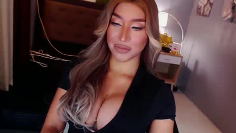 Snapshot of smasherqueen chatting on May 20, 2026, 2:12 pm smasherqueen online show from May 20, 2026, 2:12 pm