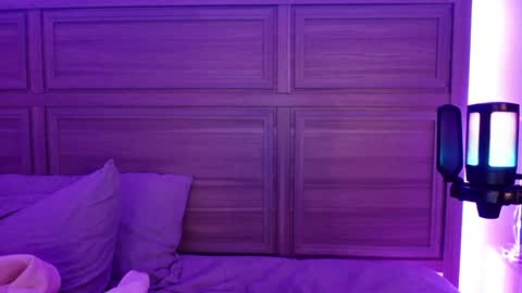 Smexy online show from December 12, 2024, 2:04 am